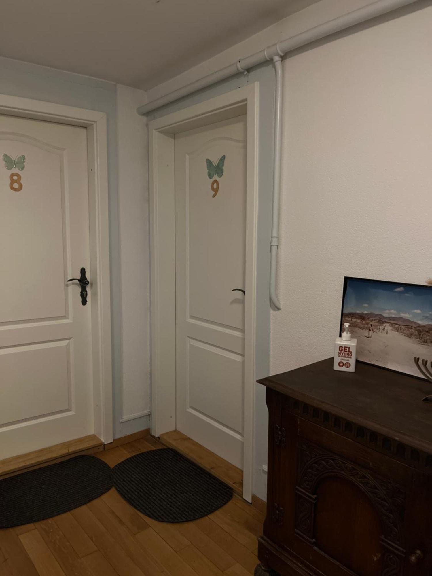 Chambre Papillon Avec Acces Terasse Ла-Нёввиль Экстерьер фото